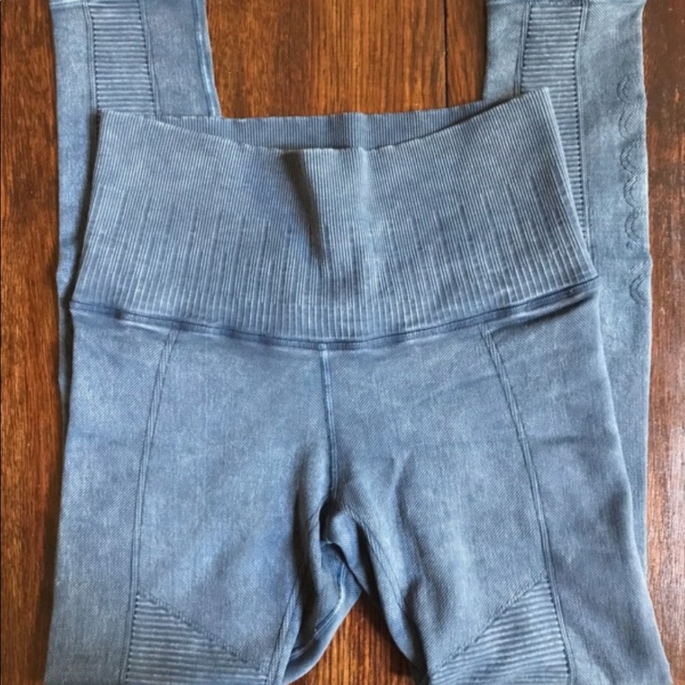 Avocado high waisted leggings